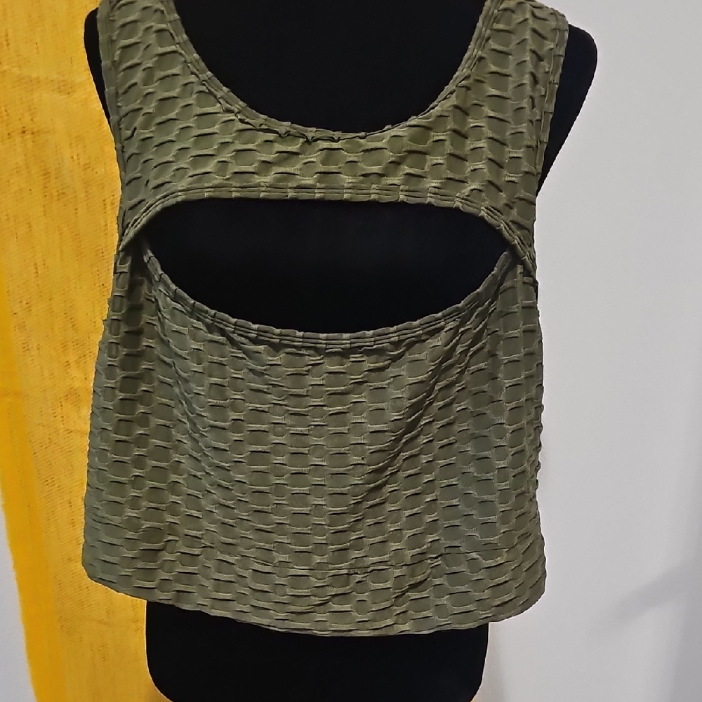 A.Q-Sport Olive Textured Women's Top